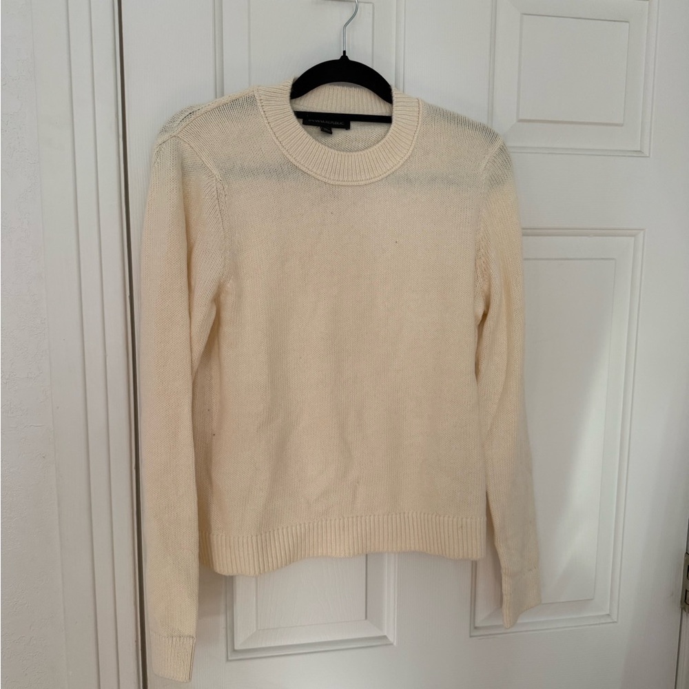 Banana Republic Women's Ivory Crew Neck Sweater